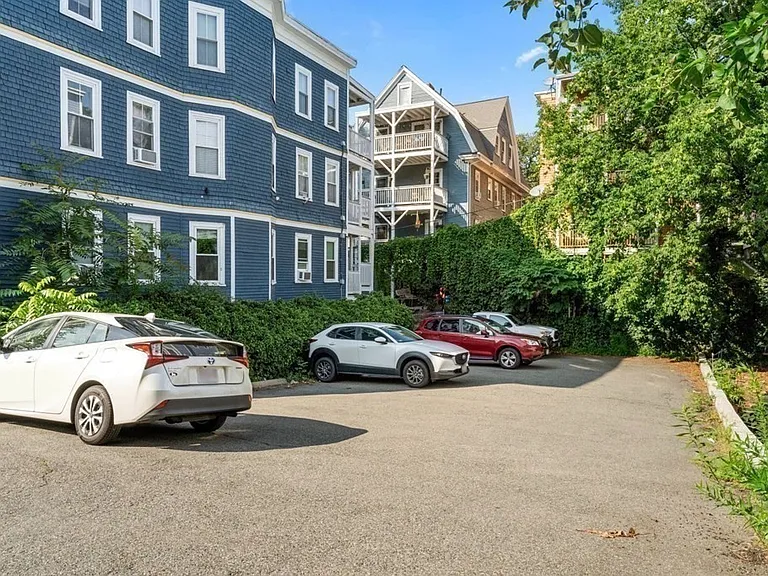 42-44 Woodlawn St #5 — Photo 27