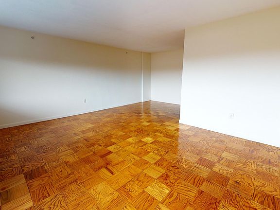 5th image of 90 Monmouth St #709