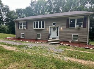 209 Crystal Pond Rd, Woodstock Valley, CT 06282