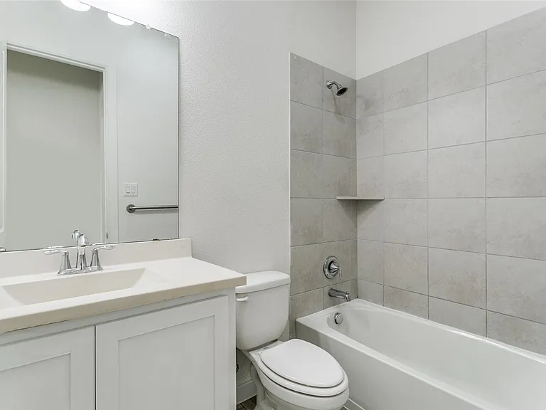 523 Paddock Way — Photo 8