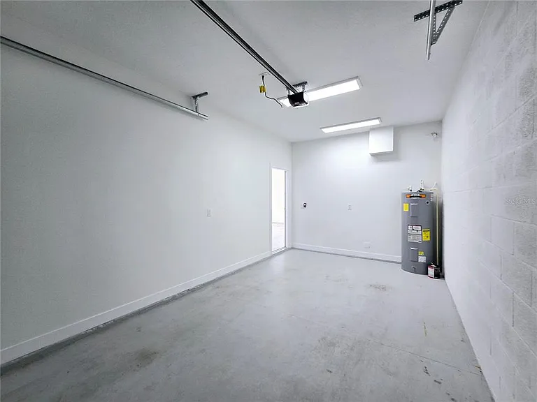 7565 Gesualdo Ct — Photo 31