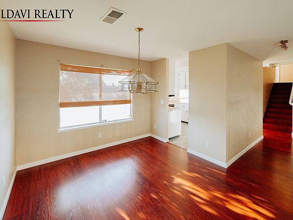 5th image of 547 Windwood Ct