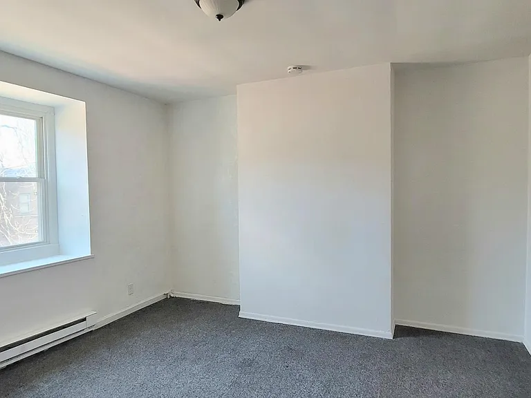 810 Coal St #2A — Photo 16