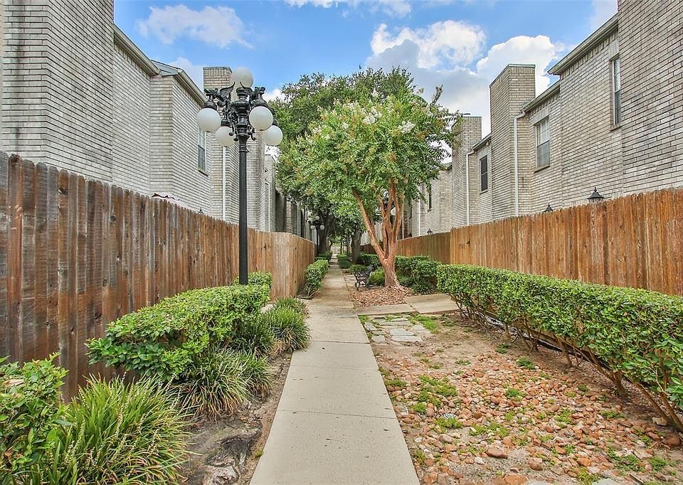 1st image of 17537 Red Oak Dr #7537