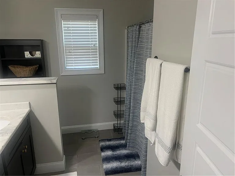 100 Newport Ave — Photo 10