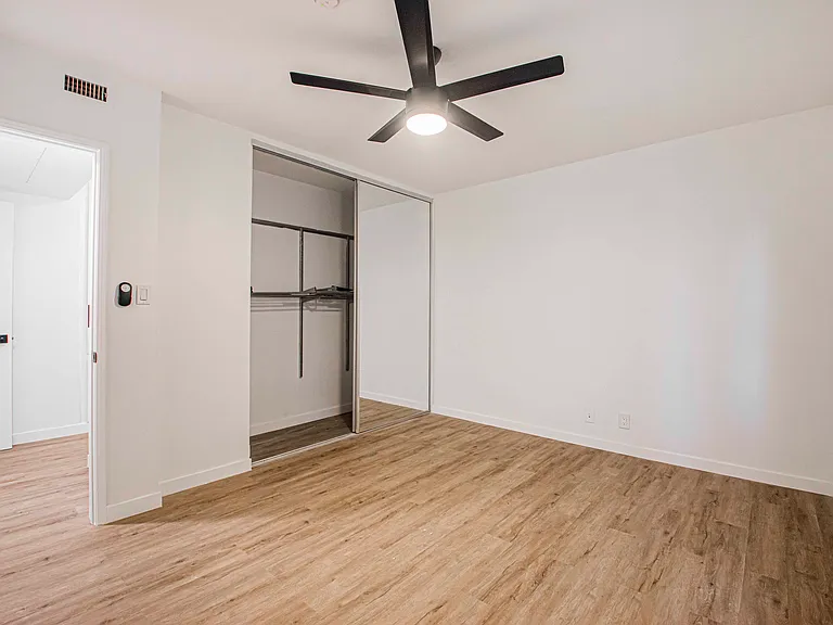 8748.5 Belford Ave #8748.5 — Photo 17