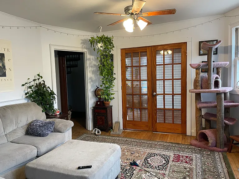 1148 Jenifer St #2 — Photo 3