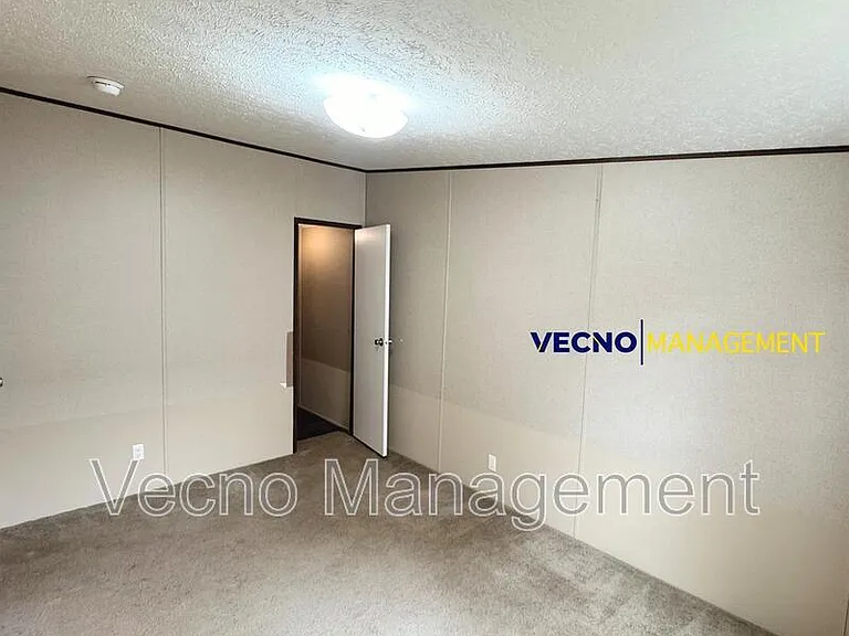 842 Corinne Dr #21 — Photo 15