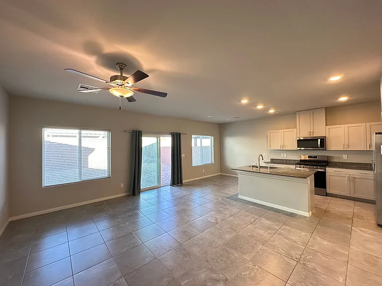 7860 Pink Opal Ave — Photo 4