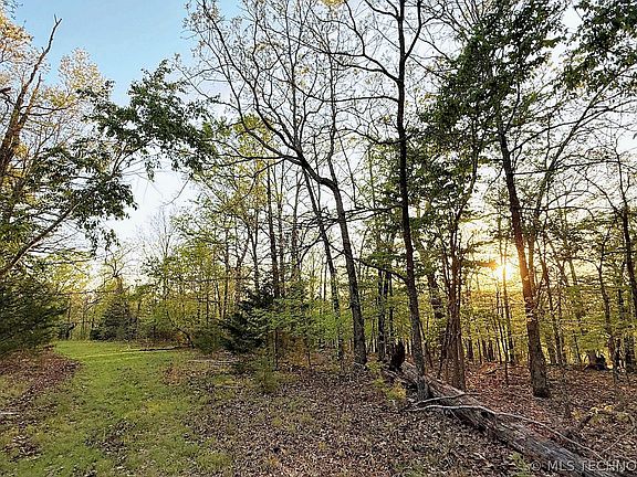 3rd image of 2345 Overlook Dr