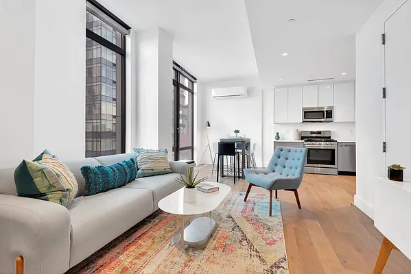 Rented by Modern Spaces | media 12