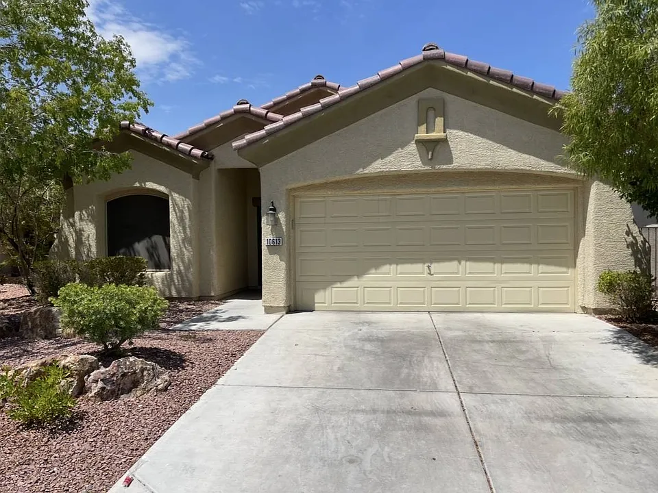 10613 Casa Bianca St