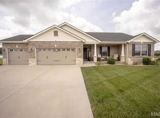 3432 Navajo Trl, Shiloh, IL 62221