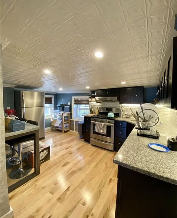 1st image of 278 7th St #3