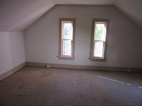 2nd image of 197 E Roberts St