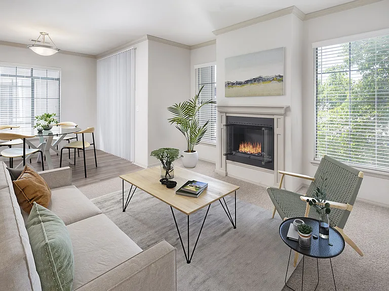 Camden Lakeway — Photo 10