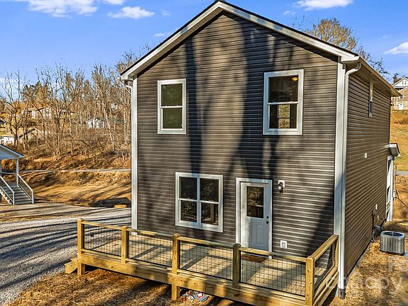 5th image of 386 Holtzclaw St