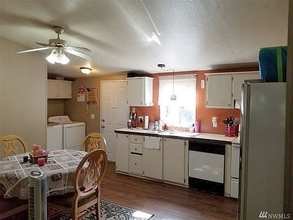 4th image of 17907 Bass Ln NW