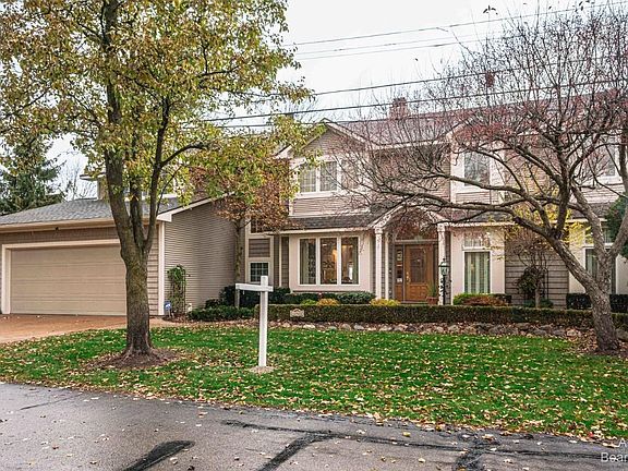 3rd image of 11980 Algonquin Dr
