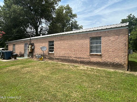 4th image of 227 Grant St