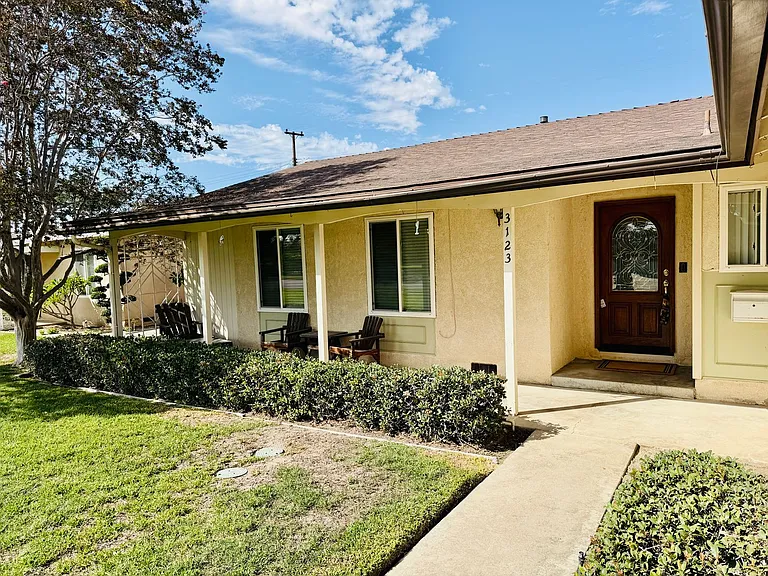 3123 W Teranimar Dr — Photo 2