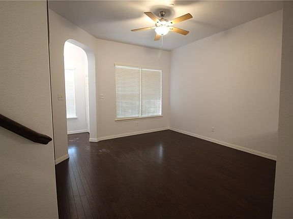 4th image of 8612 Iron Horse Dr