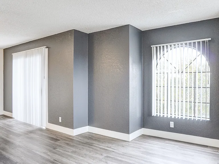 Seapointe Village Apartments — Photo 8