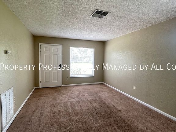 3rd image of 112 Stephenson Ave