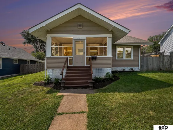 7529 Highland St, Ralston, NE 68127