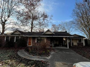 15 Roberts St, Greenbrier, AR 72058