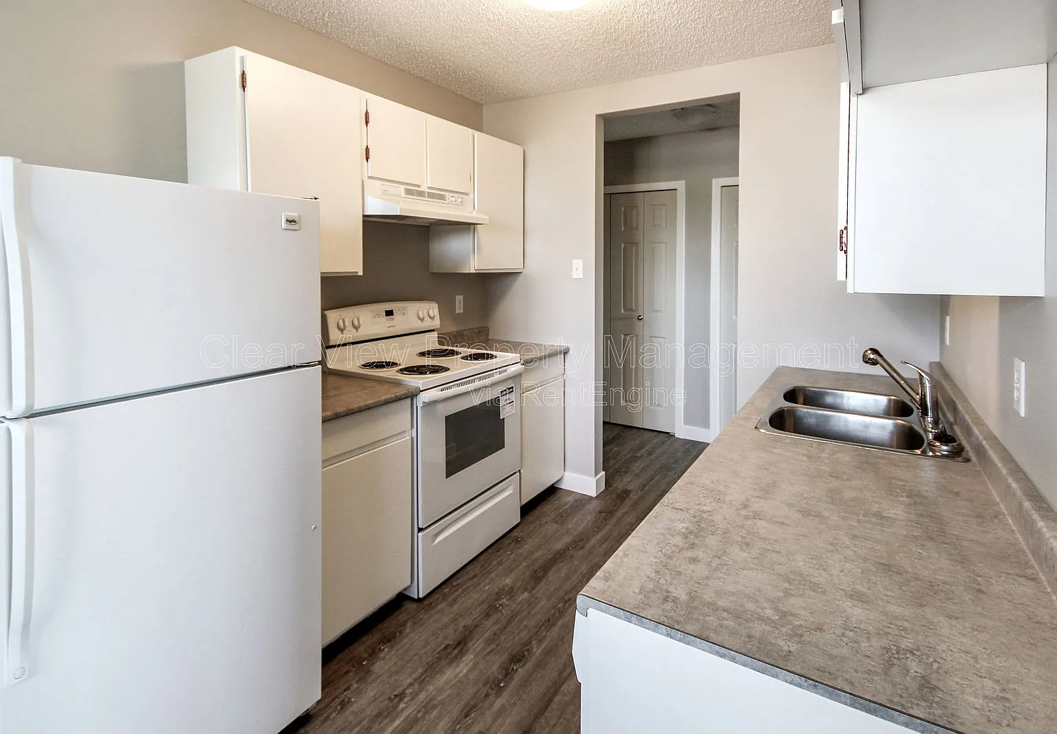 2 bed, 1.0 bath, $1,229 — Photo 2