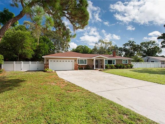 2nd image of 1125 Alcazar Way S