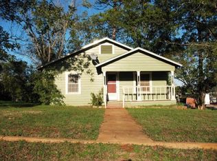 226 Rusk St, Alto, TX 75925