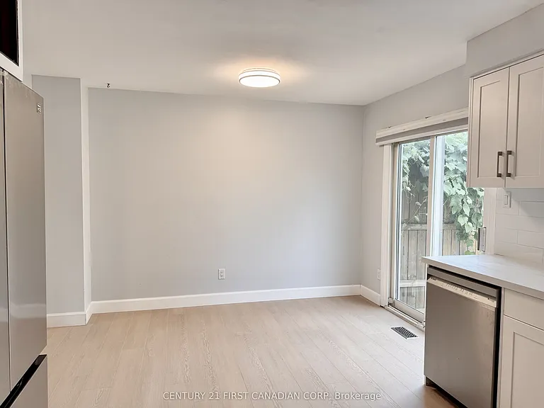 841 Jalna Blvd — Photo 7