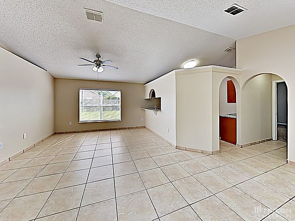 4th image of 1812 Wood Violet Dr