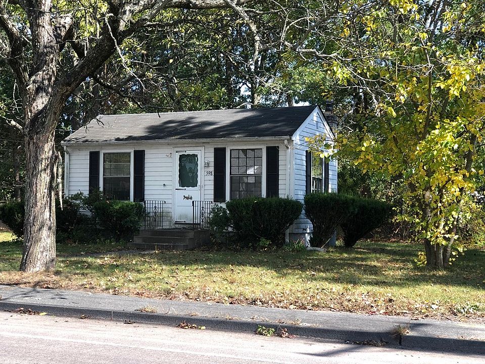 1st image of 598 Arcade Ave