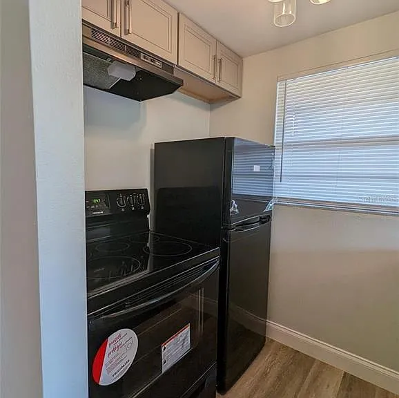 6123 Montana Ave — Photo 5