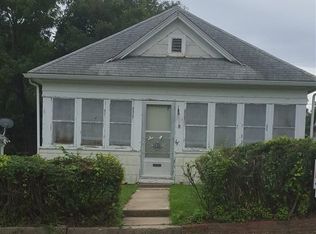 5051 Pinkney St, Omaha, NE 68104