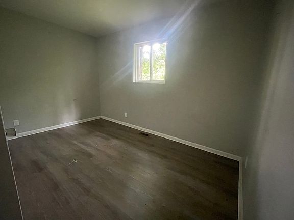 2nd image of 9725 Ellis Ct