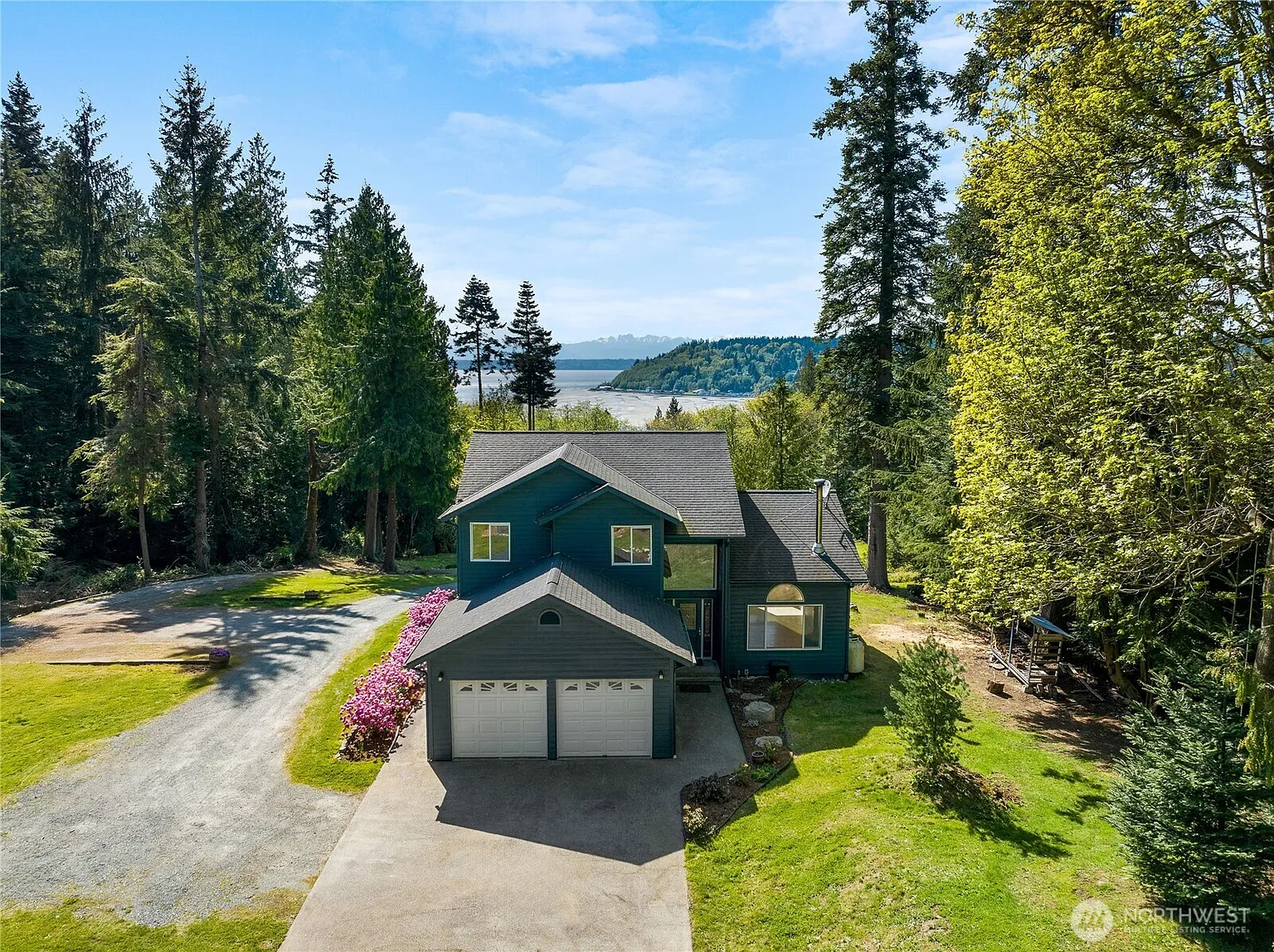 8053 Cultus Bay Road photo 1