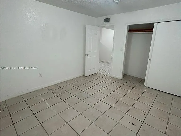 5814 NE 4th Ct #7 — Photo 16
