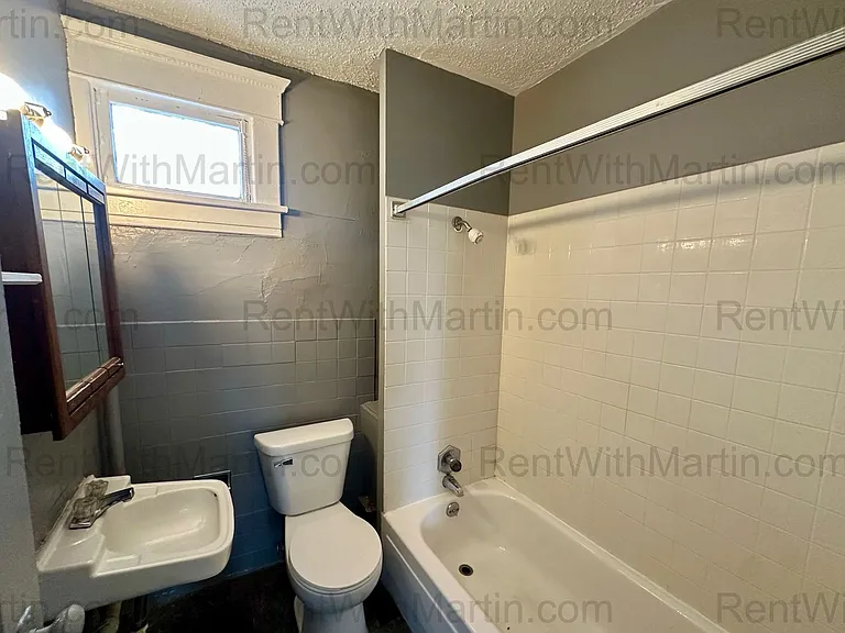 910 Mulberry St — Photo 9