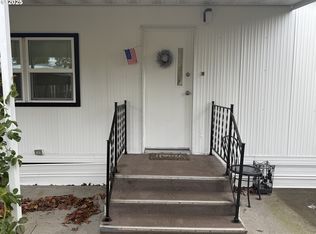 13045 SE Stark St, Portland, OR 97233