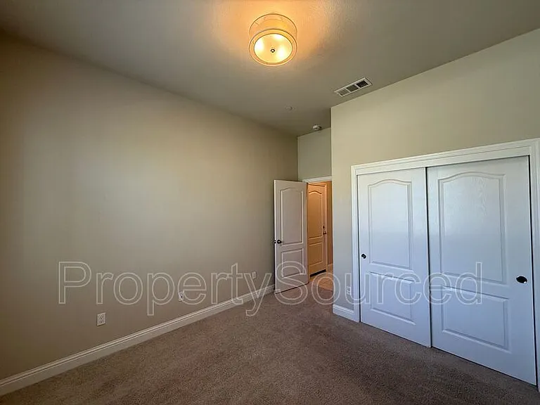 1428 Nascimento St — Photo 35