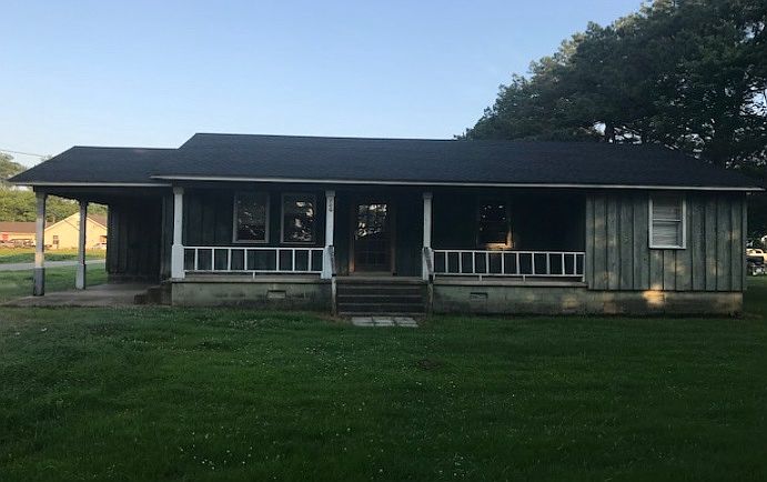 1st image of 806 E Tigrett Street Ext