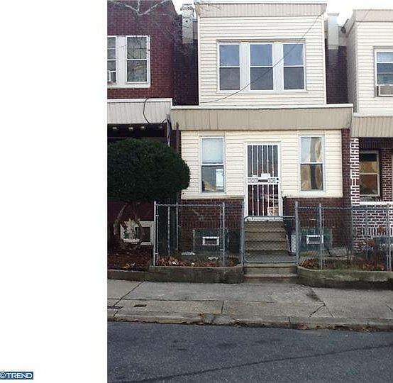 1st image of 126 W Clarkson Ave