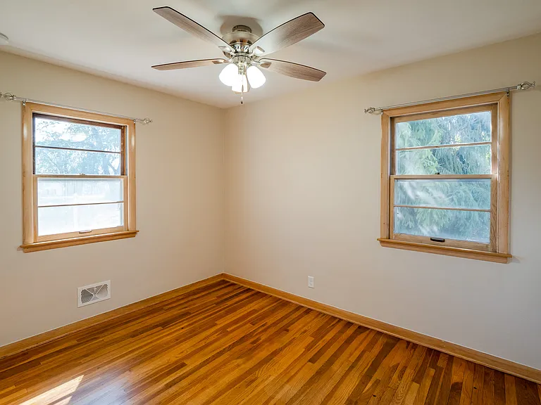 2750 Dalewood Ave SE — Photo 9