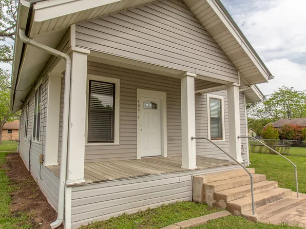 404 N Fm 1660, Hutto, TX 78634