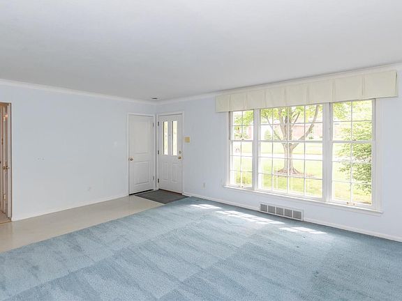 3rd image of 7732 Missy Ct