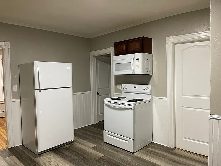 16 Goddard St #2 — Photo 4